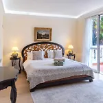 Diora Villa