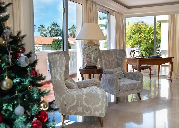 Diora ヴィラ アデヘ